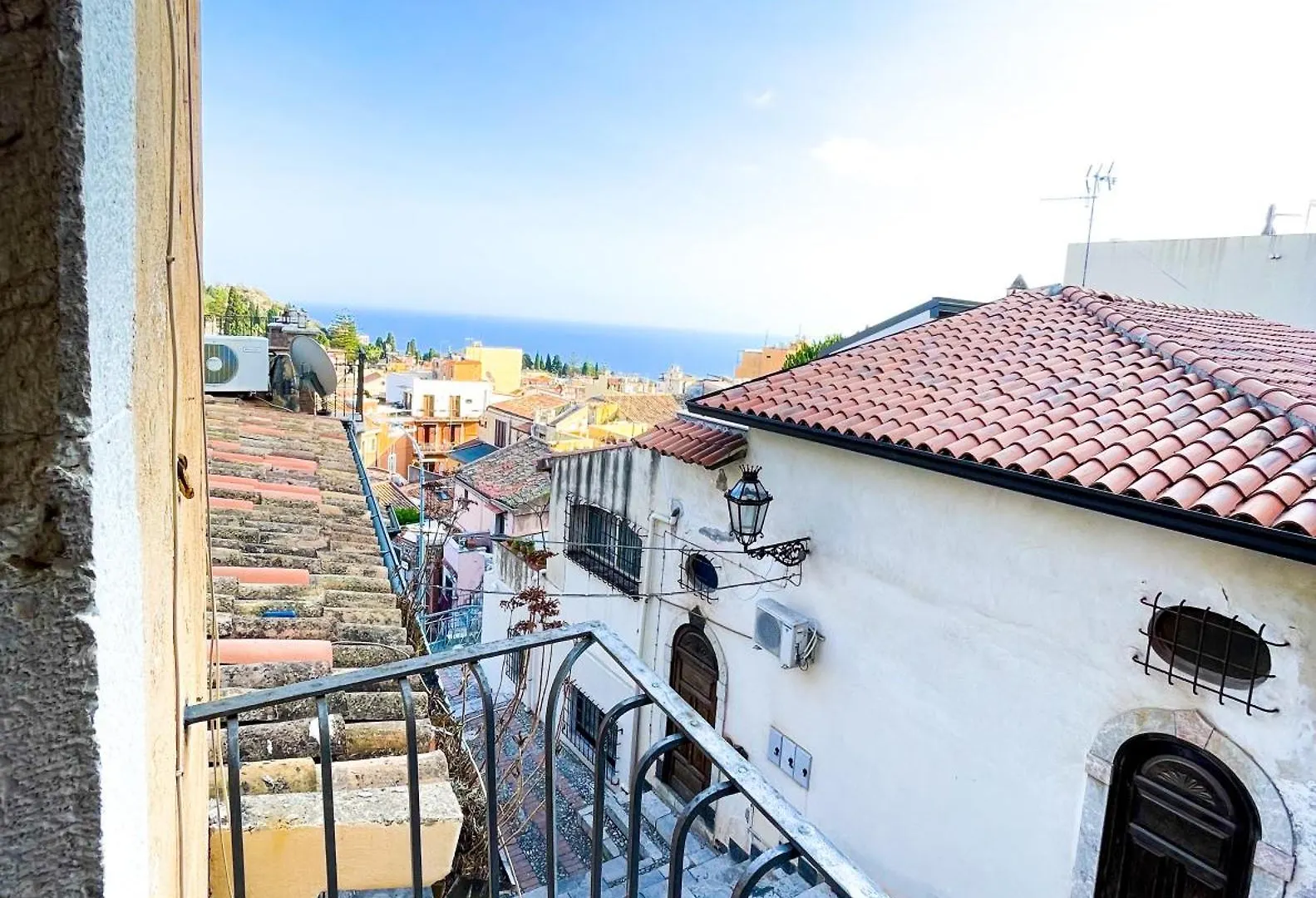 Panoramic Taormina Center Apartment Italy
